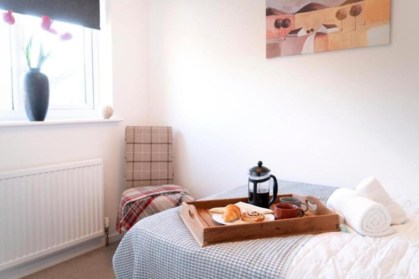 Modern 2 Bed House Close To Village Centre Kidlington Esterno foto